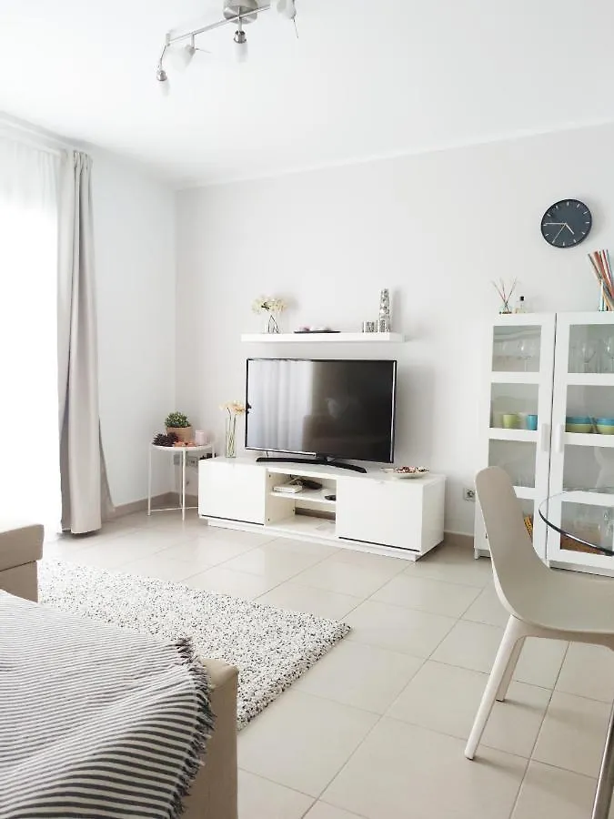 Janias Alcala Apartment