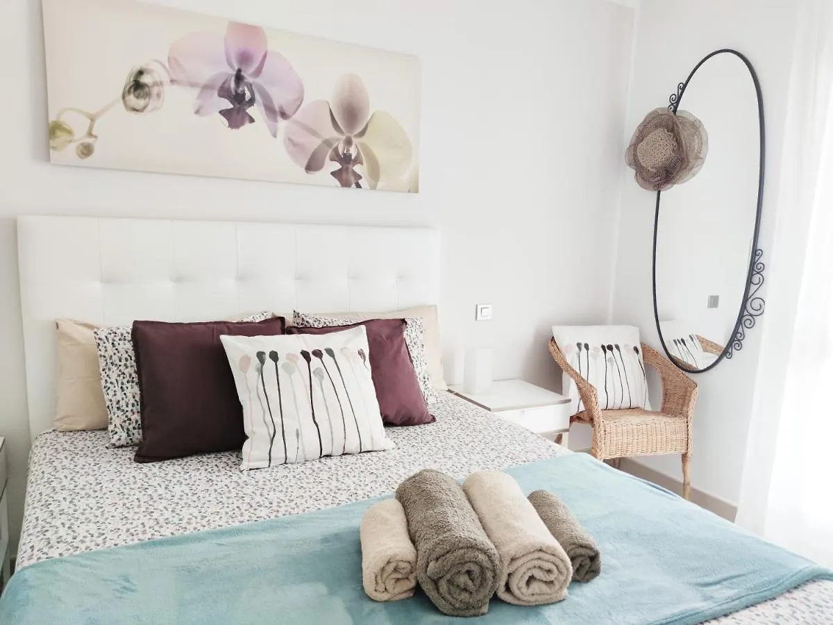 Janias Alcala Apartment