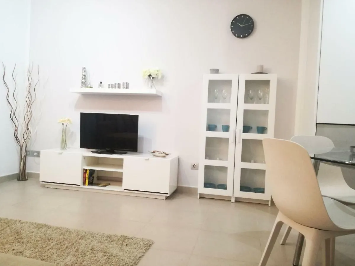 Janias Alcala Apartment