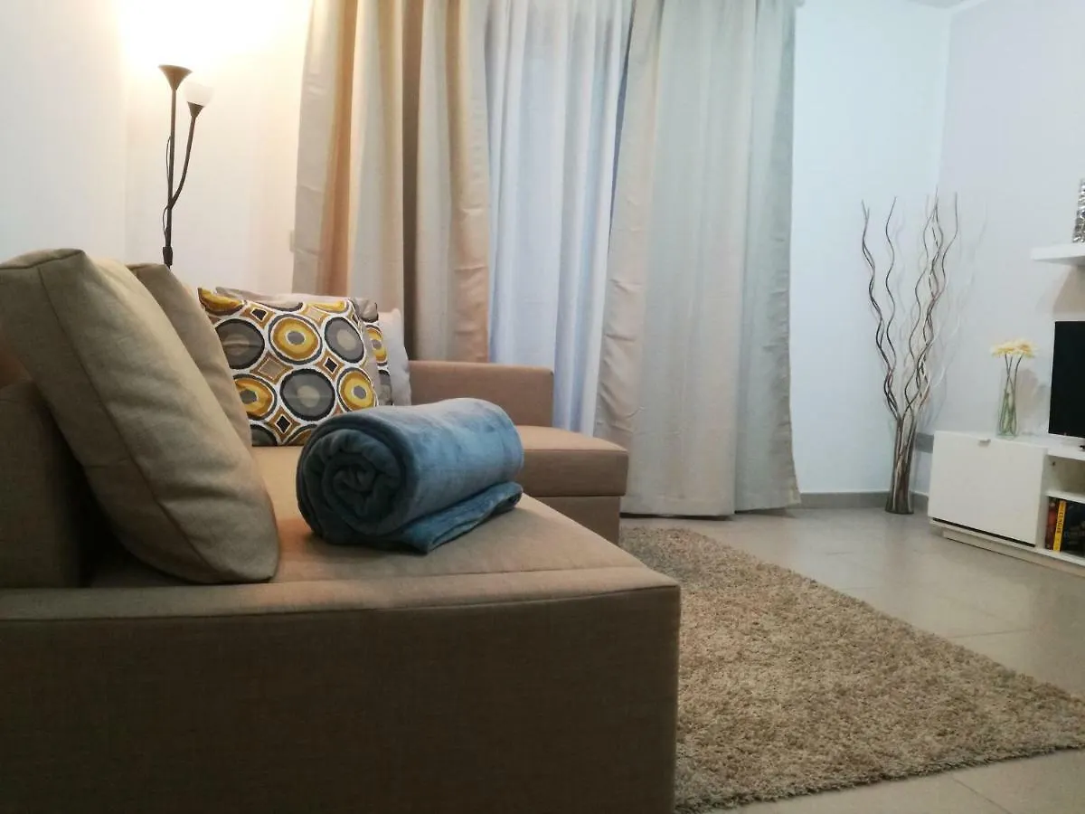 Janias Alcala Apartment