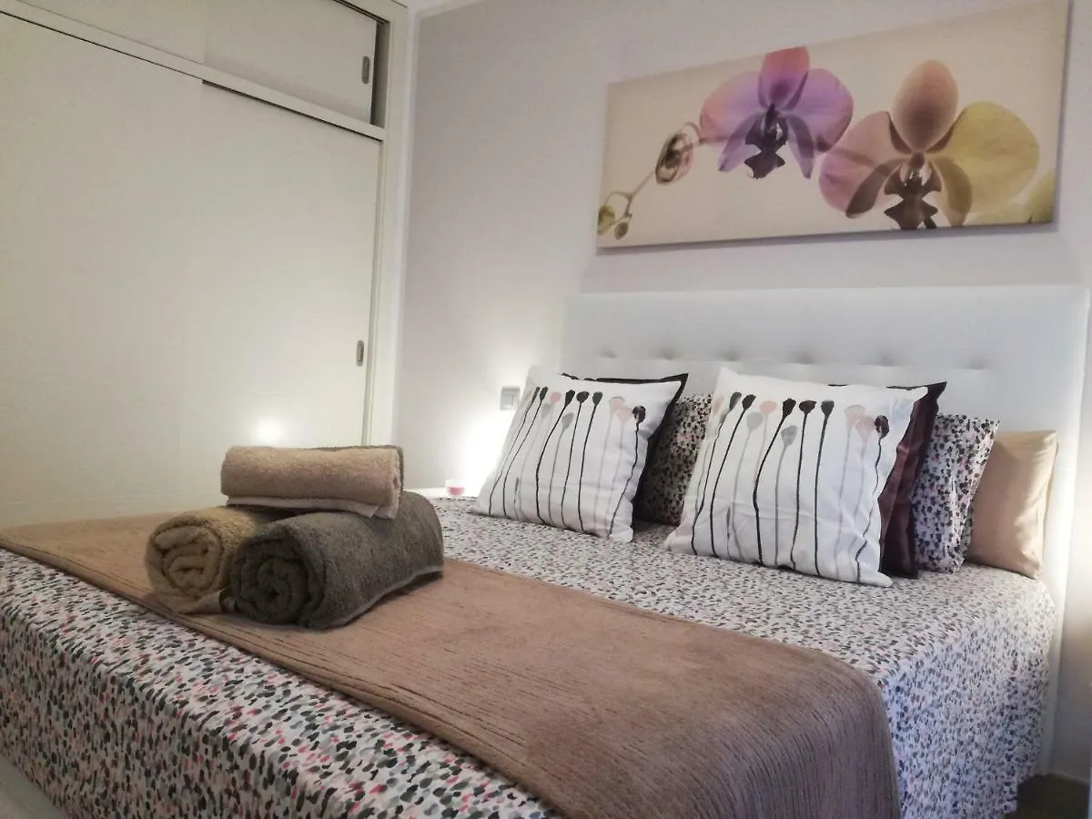 Janias Alcala Apartment